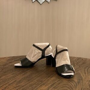 Naturalizer Black and White Women's Heels